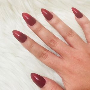 hand-painted glossy red stiletto fake nails